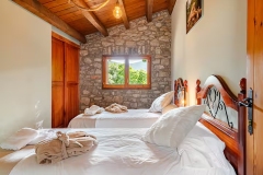 01df5c5a-2803-4bec-b9e9-1fee34daaede